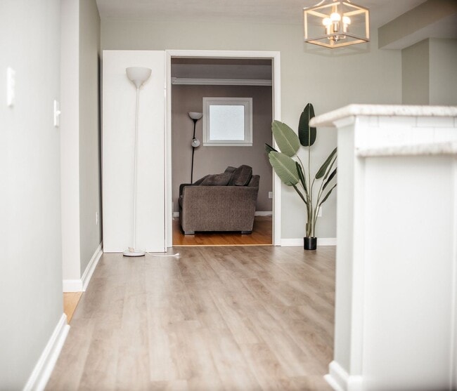 Building Photo - 1449 Jill Dr