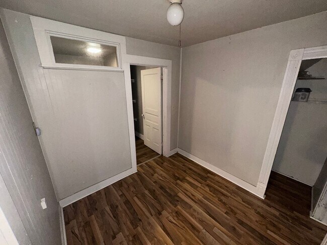 Building Photo - 629/631 Park Avenue