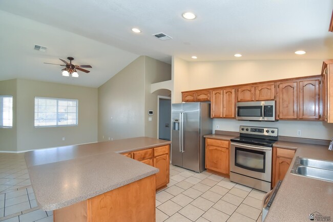 Building Photo - 9673 E 38th St