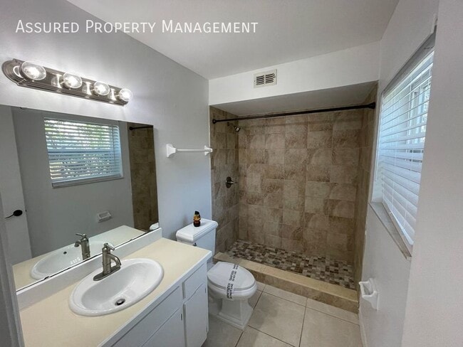 Building Photo - 1879 Fortune Ct