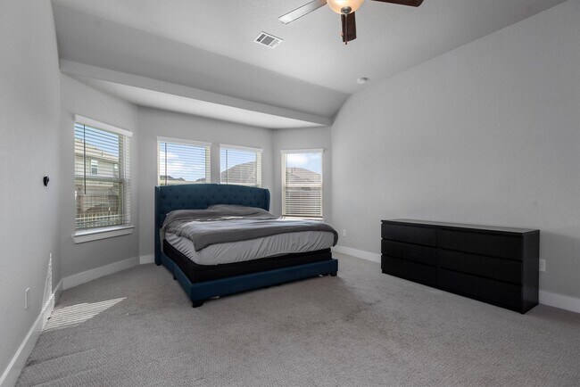 Building Photo - 17828 Hanson Ridge Dr