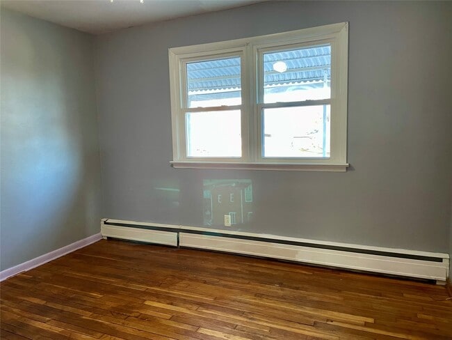 Building Photo - 705 N McKinley Ave