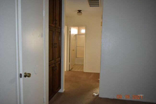 Building Photo - ERW1605