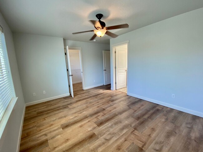 Building Photo - 3-BR Craftsman Home in SE Bend