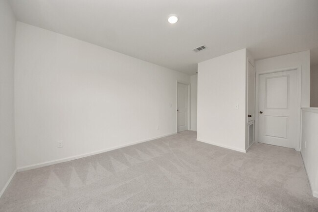 Building Photo - 18740 Lucas Michael Wy