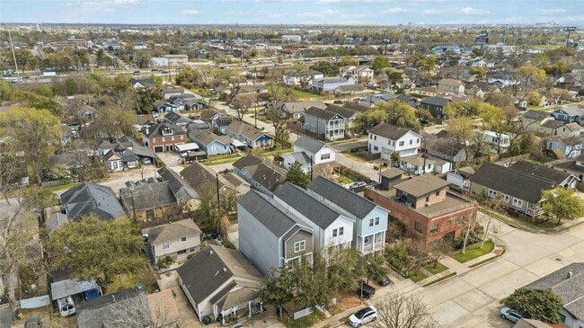 Building Photo - 1006 Enid St