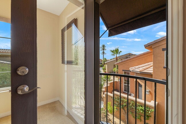 Building Photo - 52230 Desert Spoon Ct