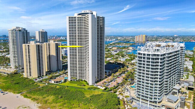 Building Photo - 3000 N Ocean Dr