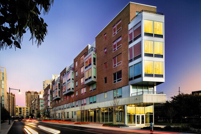 Building Photo - 5 Glassworks Ave
