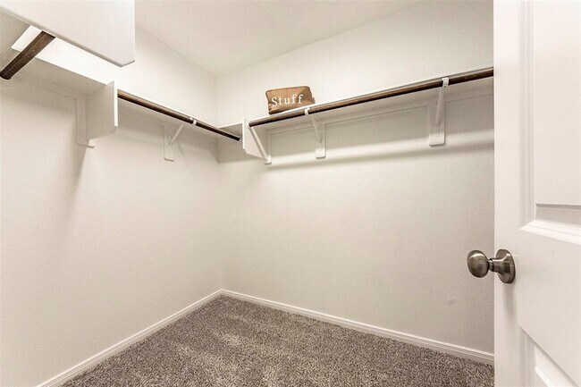 Building Photo - 8220 Tourmaline Wy