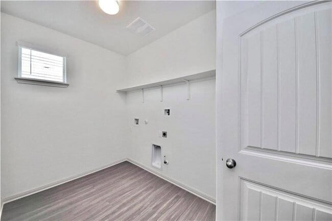 Building Photo - 16829 Aventura Ave