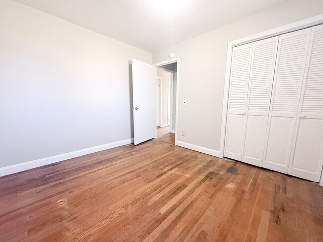 Building Photo - Spacious 3-Bedroom Home with Screened-In Porch and Ample Parking in Cookeville