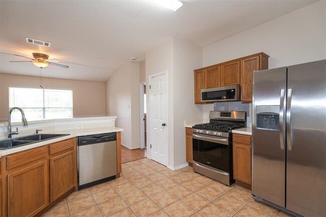 Building Photo - 170 Masonwood Dr
