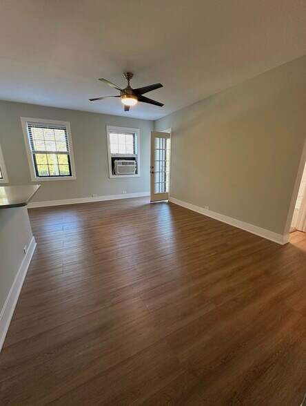 Building Photo - 730 Judson Ave