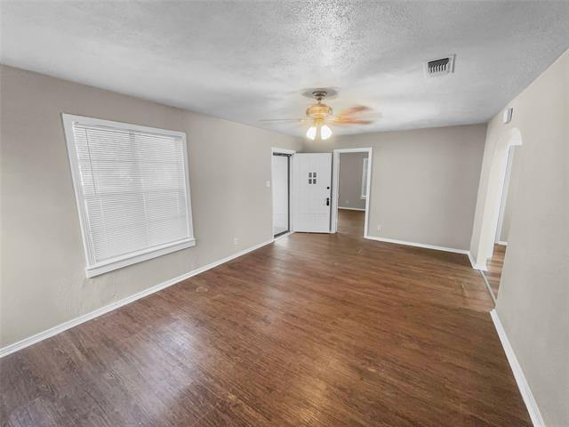Building Photo - 4924 Penrose Ave