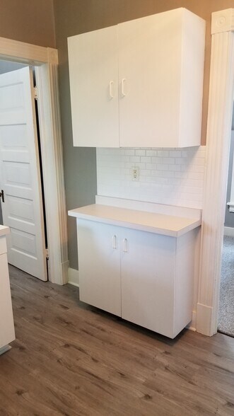 Kitchen 2 - 304 Summit Ave