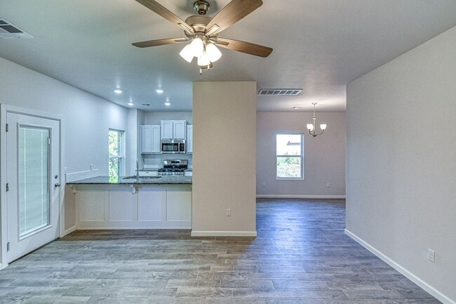 Building Photo - Brand New Construction!  Lawn care included!