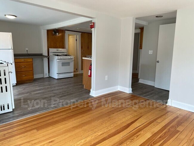 Building Photo - 3880 Mendon Rd