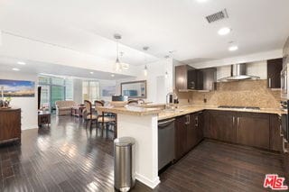 Building Photo - 13650 Marina Pointe Dr