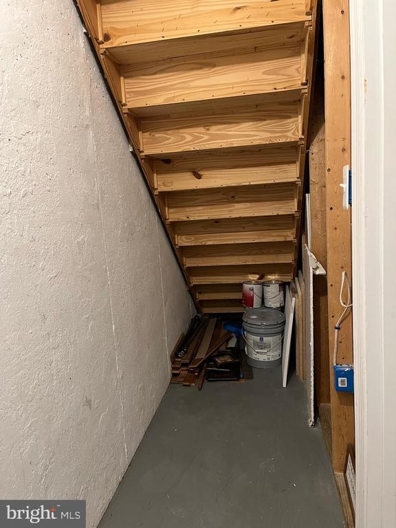 Building Photo - 20 Mabel Ln