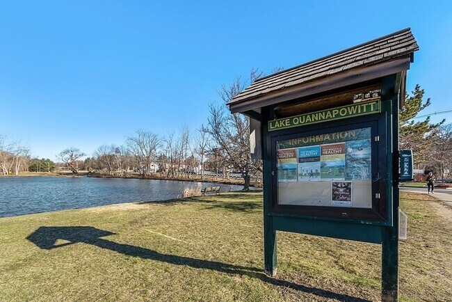 Building Photo - 272 Albion St