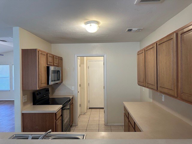 Building Photo - 14608 Marbleleaf Dr