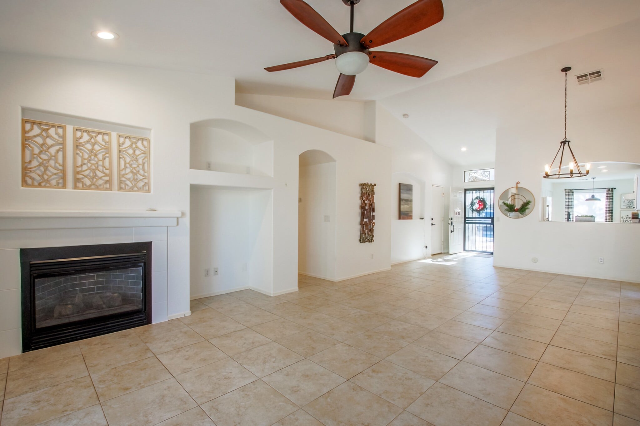 Nook and hallway to bedrooms - 4746 E Woburn Ln
