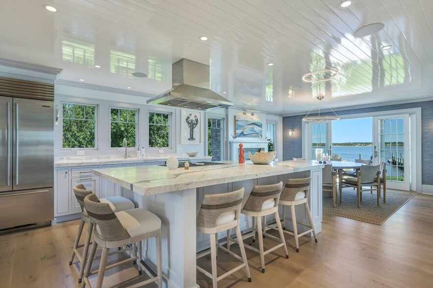 Building Photo - 15 Montclair Ave