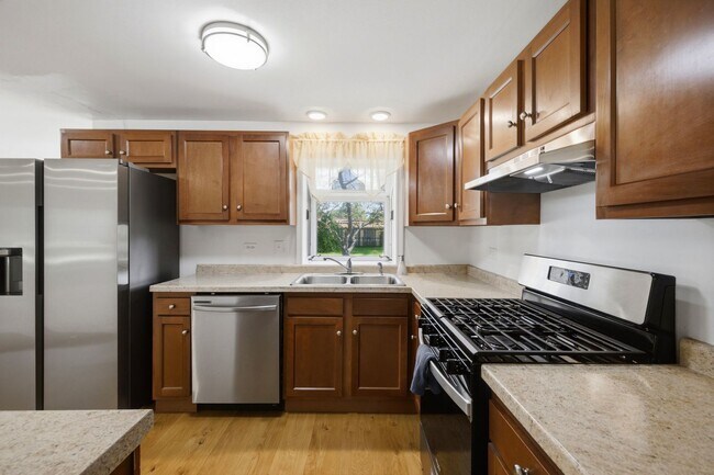 Building Photo - 1624 W Weathersfield Way