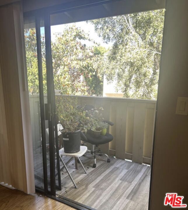 Building Photo - 18433 Hatteras St