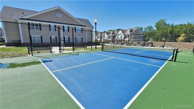 Building Photo - 306 Canter Ct