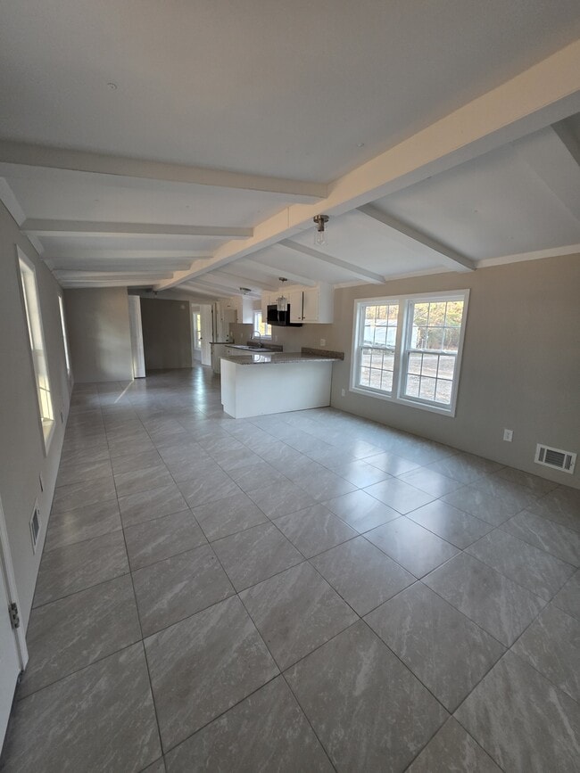 Building Photo - 126 Buckeye Ct