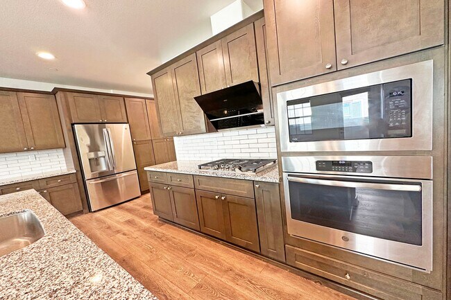 Building Photo - 1635 Faldo Ct