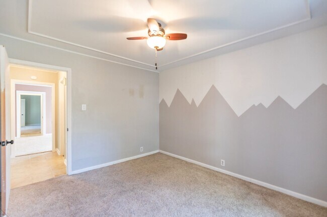 Building Photo - 3/2/2 READY TO RENT! Near ACU; ALL APPLIANCES PROVIDED