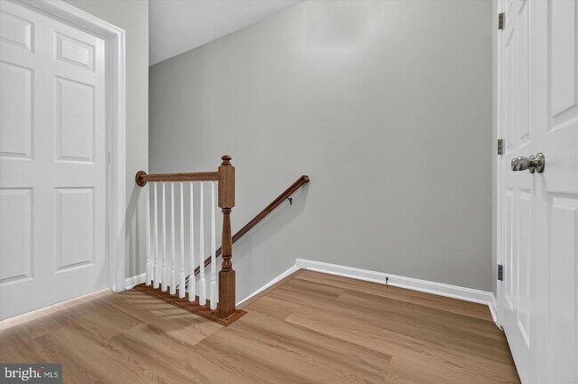 Building Photo - 43845 Centergate Dr