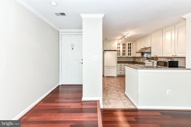 Building Photo - 2954 Yarling Ct