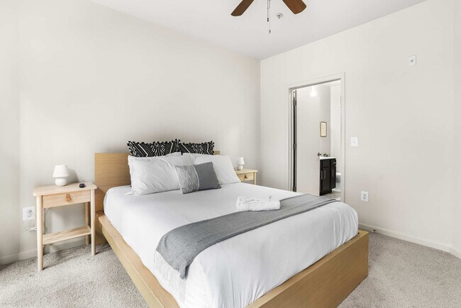 Building Photo - 305 10th Street South