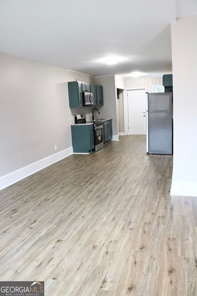 Building Photo - 118 Dougherty St