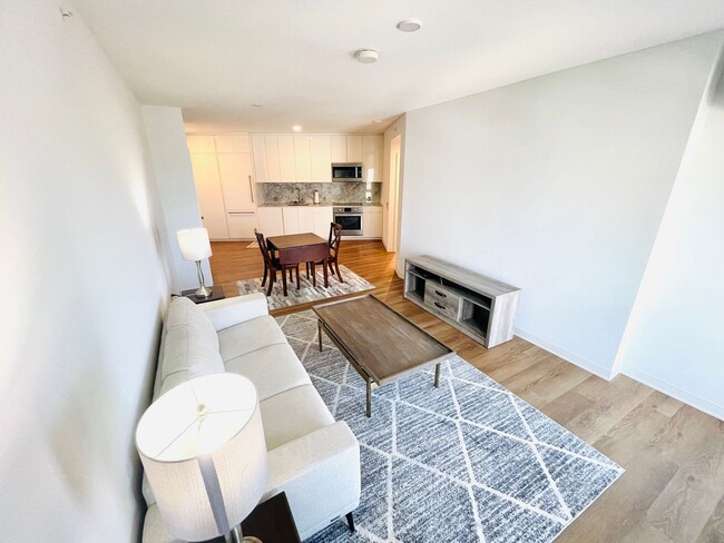 Building Photo - READY TO MOVE IN 1 bed, 1 bath Unit in A'a...