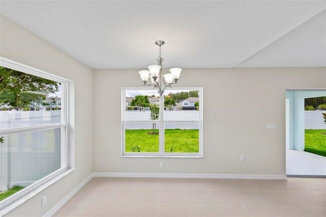 Building Photo - 11 Buffalo Grove Dr