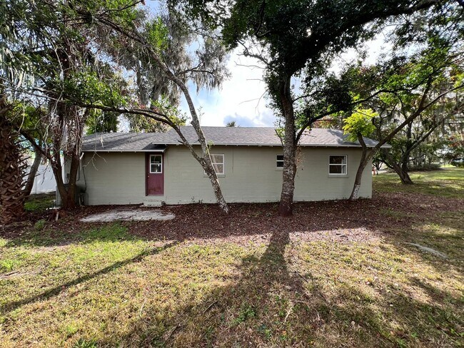 Building Photo - 107 Oakland Dr