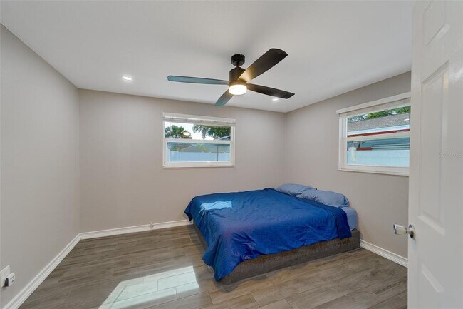 Building Photo - 7849 86th Way N