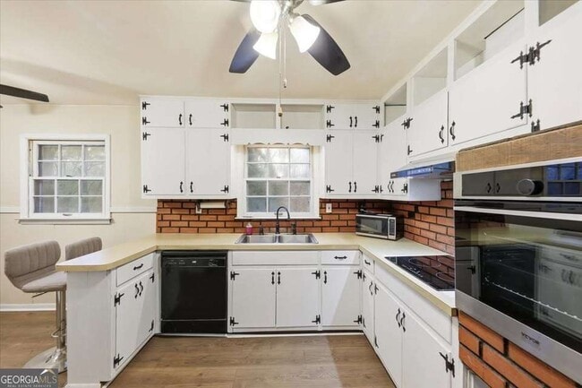 Building Photo - 8435 E Campbellton St