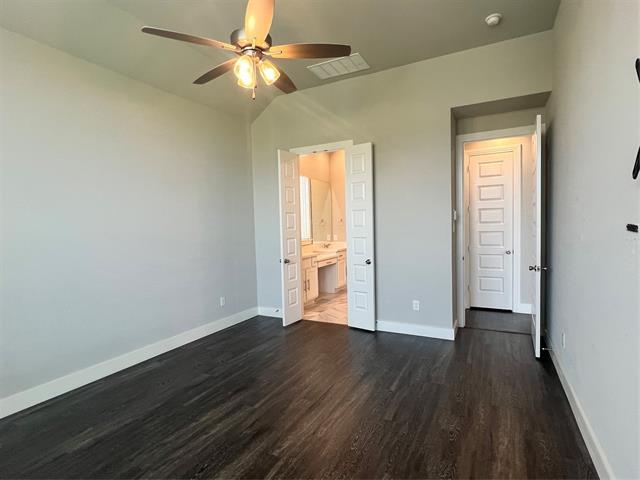 Building Photo - 1553 Sugarberry Dr