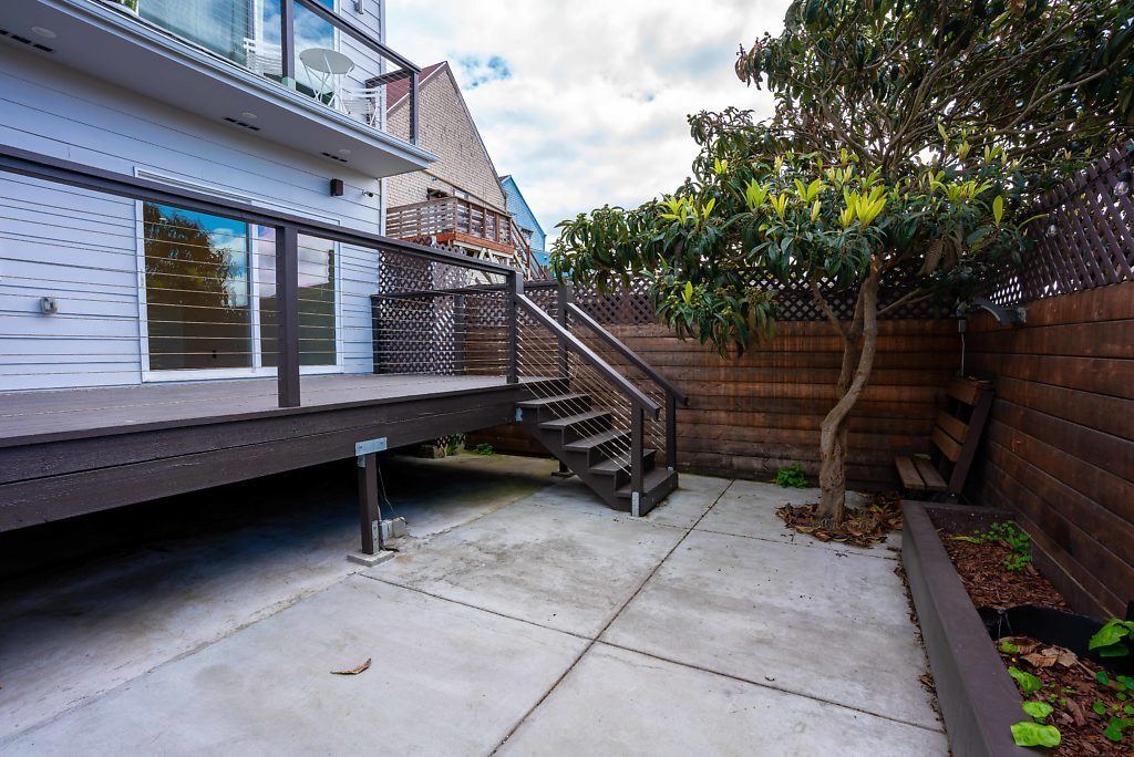 Building Photo - 1461 Thomas Ave