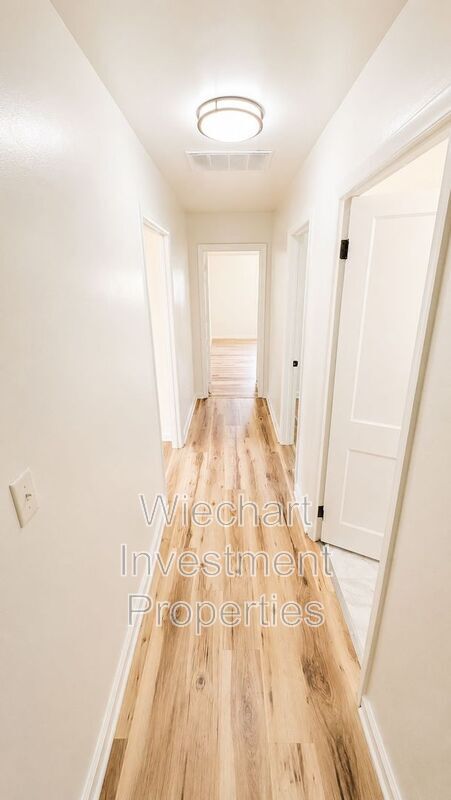 Building Photo - 2088 Arcadia Ave