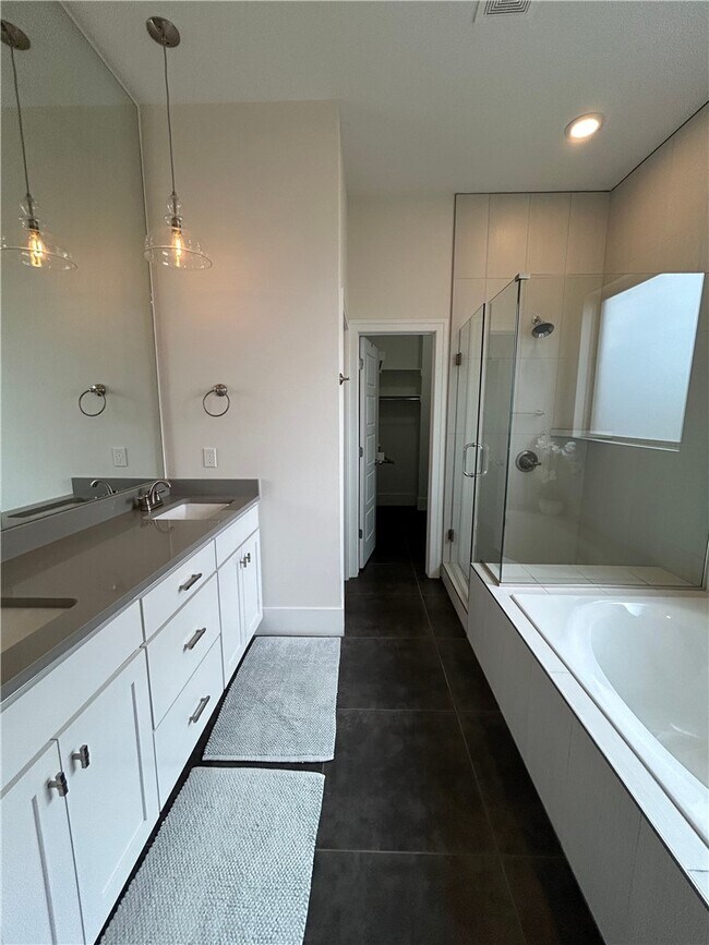 Building Photo - 606 Mill Pond Wy