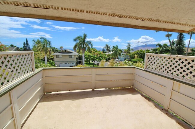 Building Photo - Island Living Awaits in South Maui in the desirable Keonekai Heights neighborhood- Move in Specia...