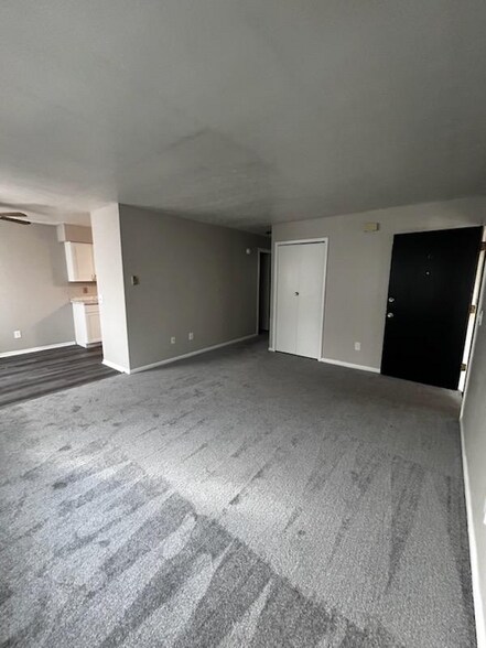 Building Photo - 1819 Miles Ave NW