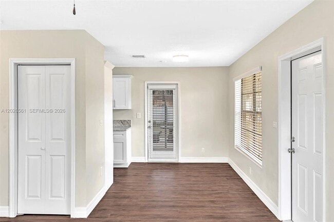 Building Photo - 20622 NW 23rd Ct